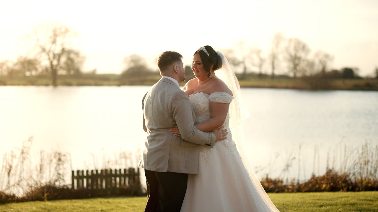 Chloe & Dominic | Sandhole Oak Barn, Cheshire wedding