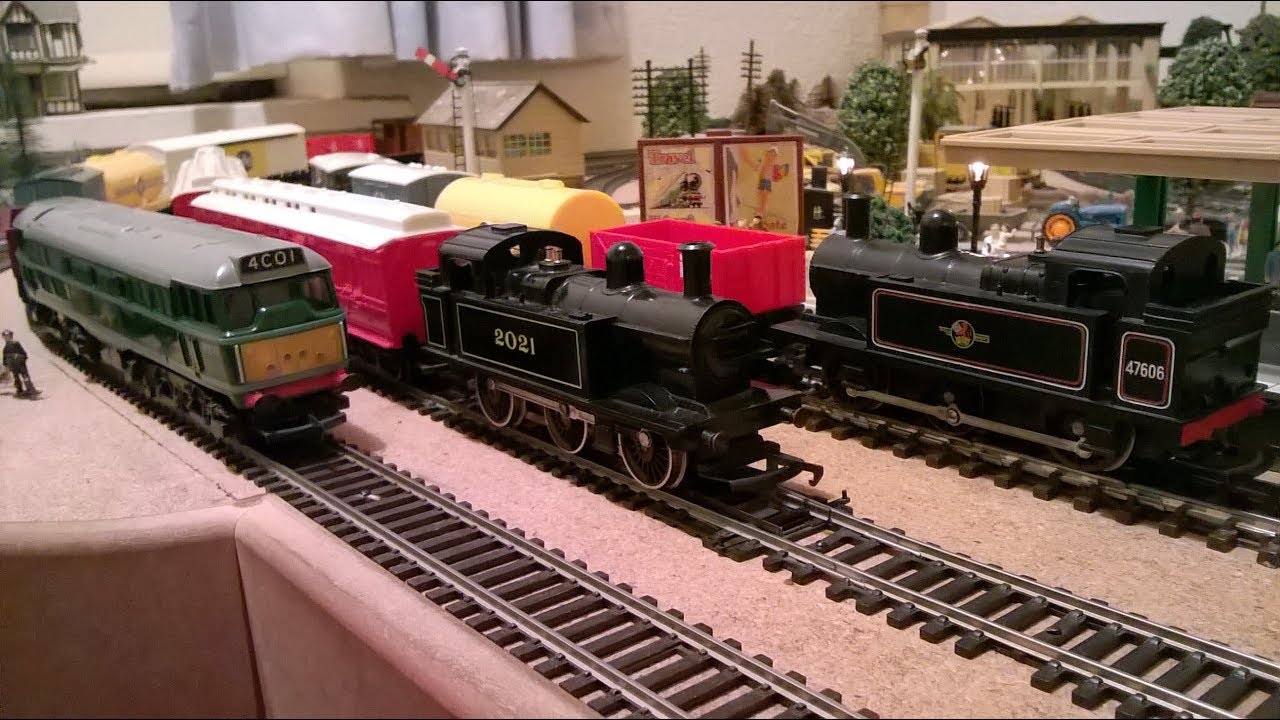 Сборник «С самого начала. Часть 11» - 1973. Hornby Triang Rovex.