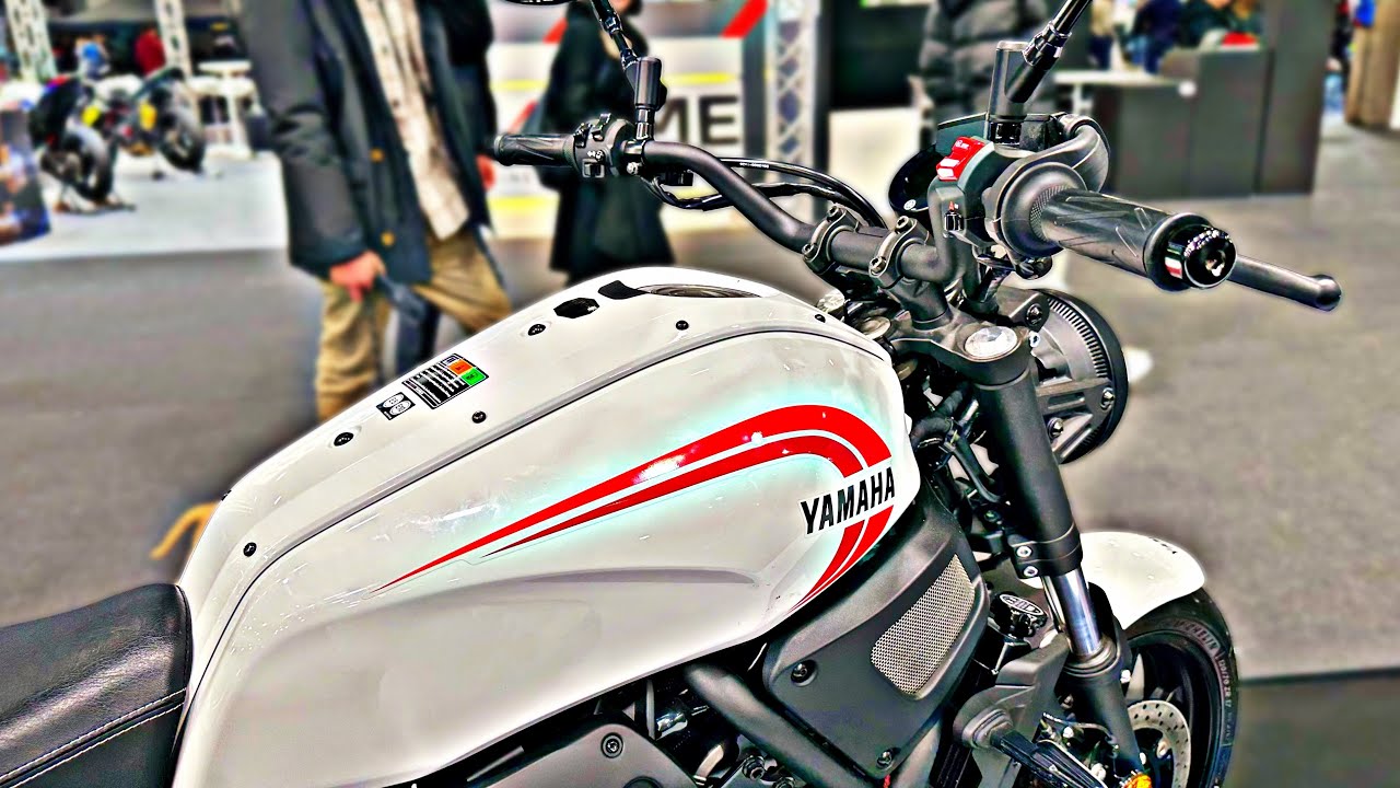 30 New 2024/25 Yamaha, Kawasaki, Honda Modern Classic & Retro Bikes