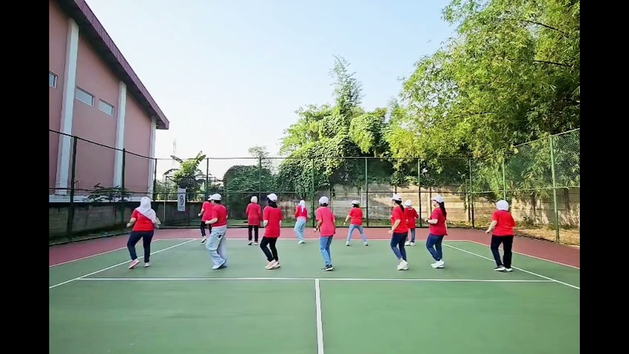 Hands On Me - Line Dance - 32count 4wall - Choreo: Asbarebare 