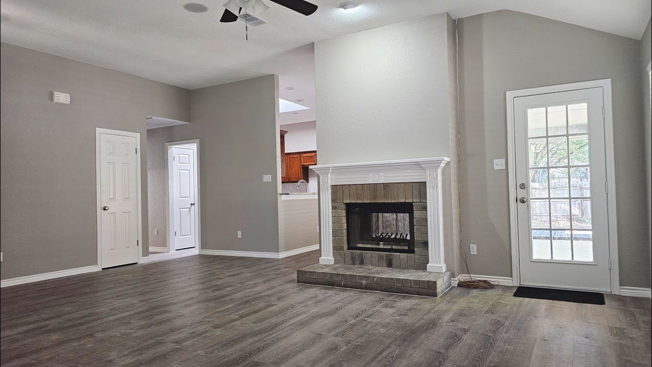 FOR Sale In Round Rock, TX.  2320 Sycamore Trl, Round Rock, Texas 78664