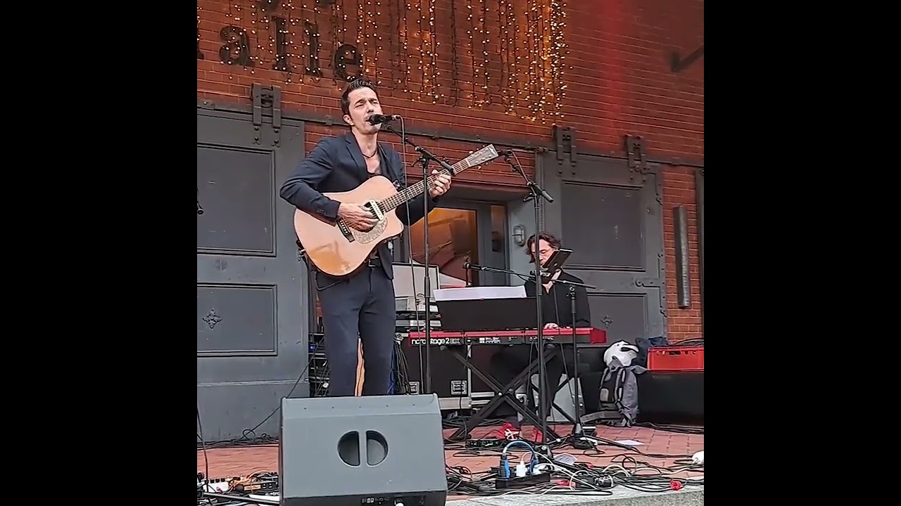ILIR - Du rennst (live in der Kulturbrauerei)