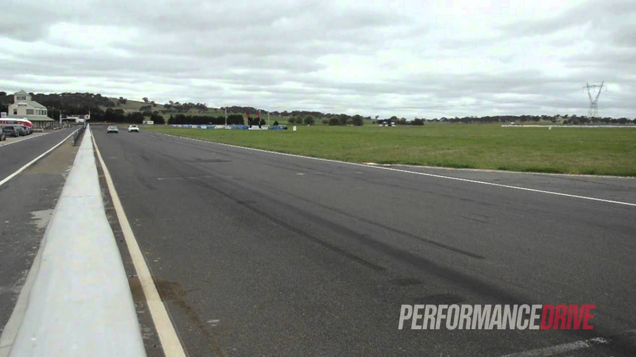 Toyota 86 vs Hyundai Veloster SR Turbo drag race