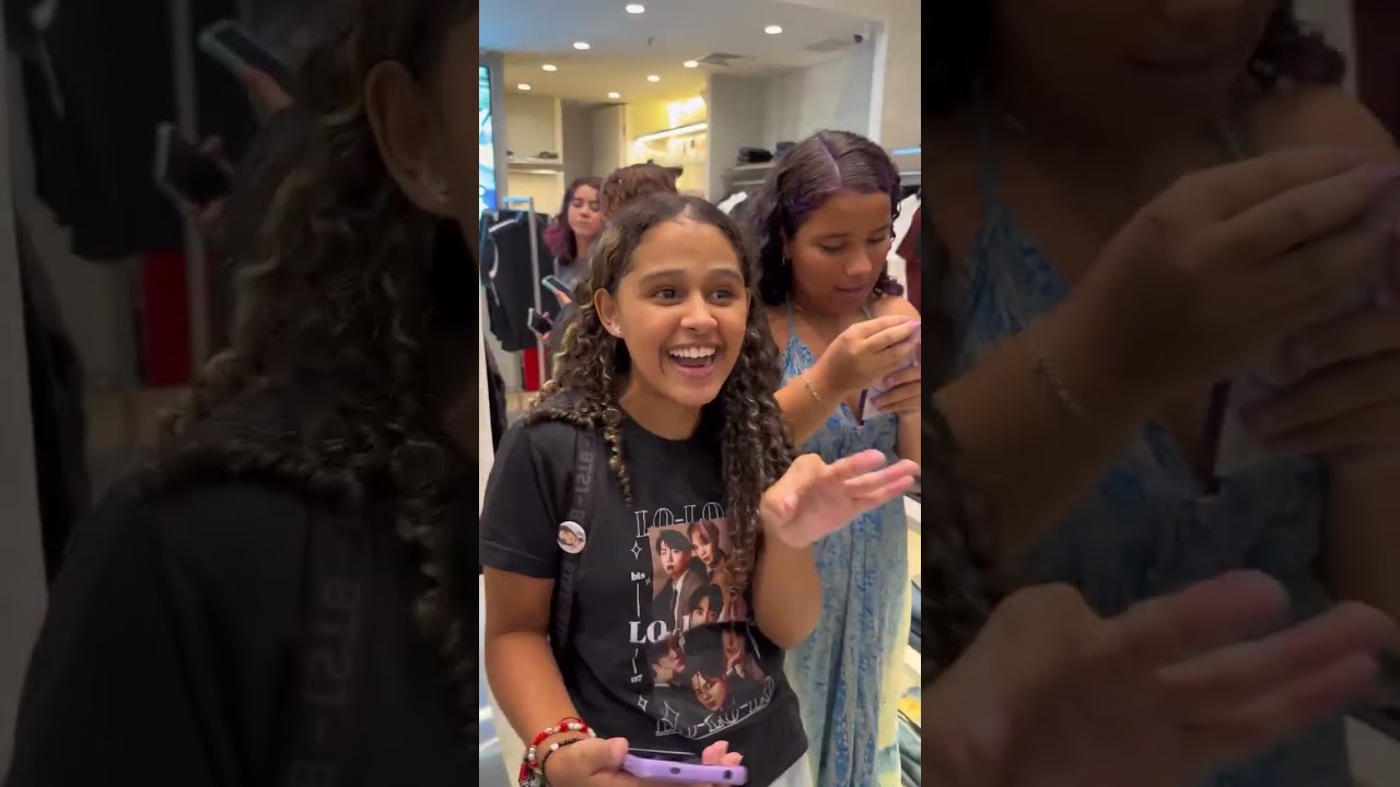 Фанаты Чонгука молодцы👏устроили концер прямо в бутике🔥🔥🔥 #jungkook