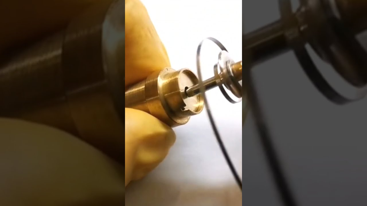 Making a rolling spring by hand.