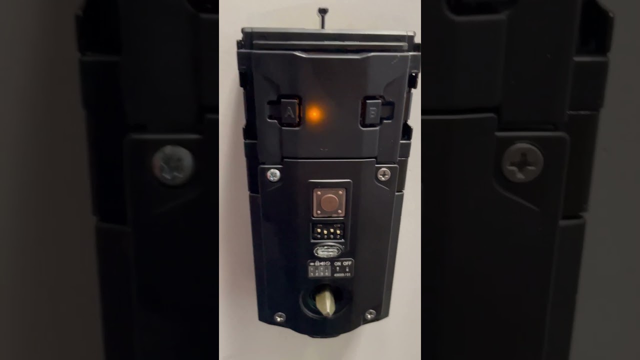 Weiser smart door lock handling