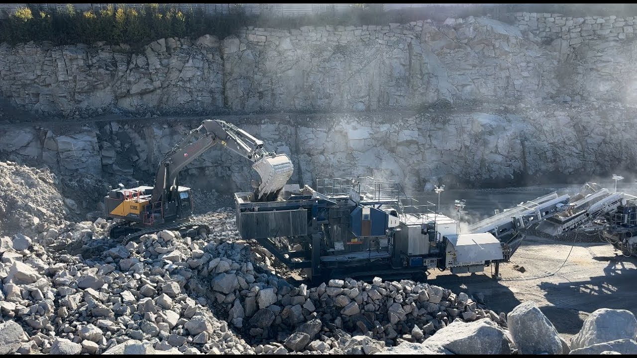 Jonsson 130 (Nordberg c130) jaw crusher. Cat 982xe & volvo ec550el. Quarry action!!