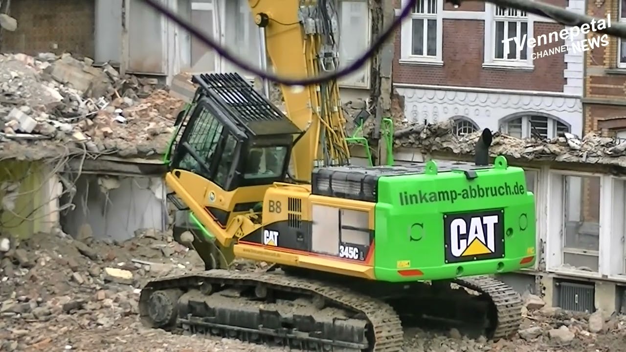 Ennepetal Teil 3: Abriss Altersheim Voerder Str.12 fr&uuml;her mal die alte Sparkasse 16.2.2022