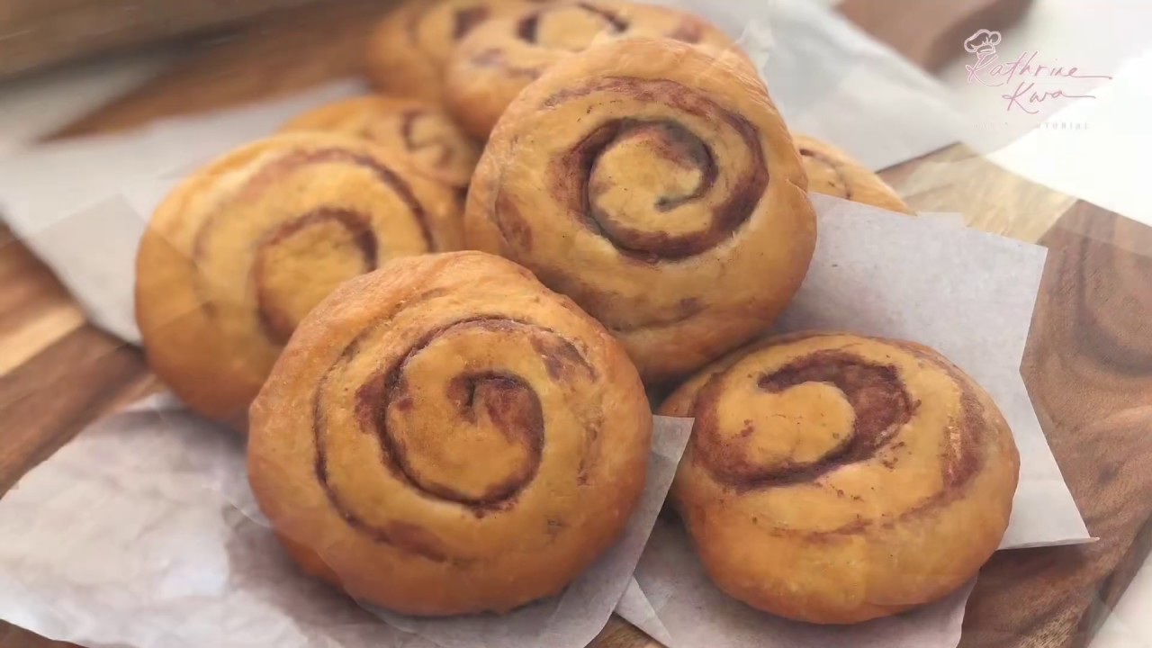 Five Spice Doughnuts/Ham Chin Peng 五香咸煎饼