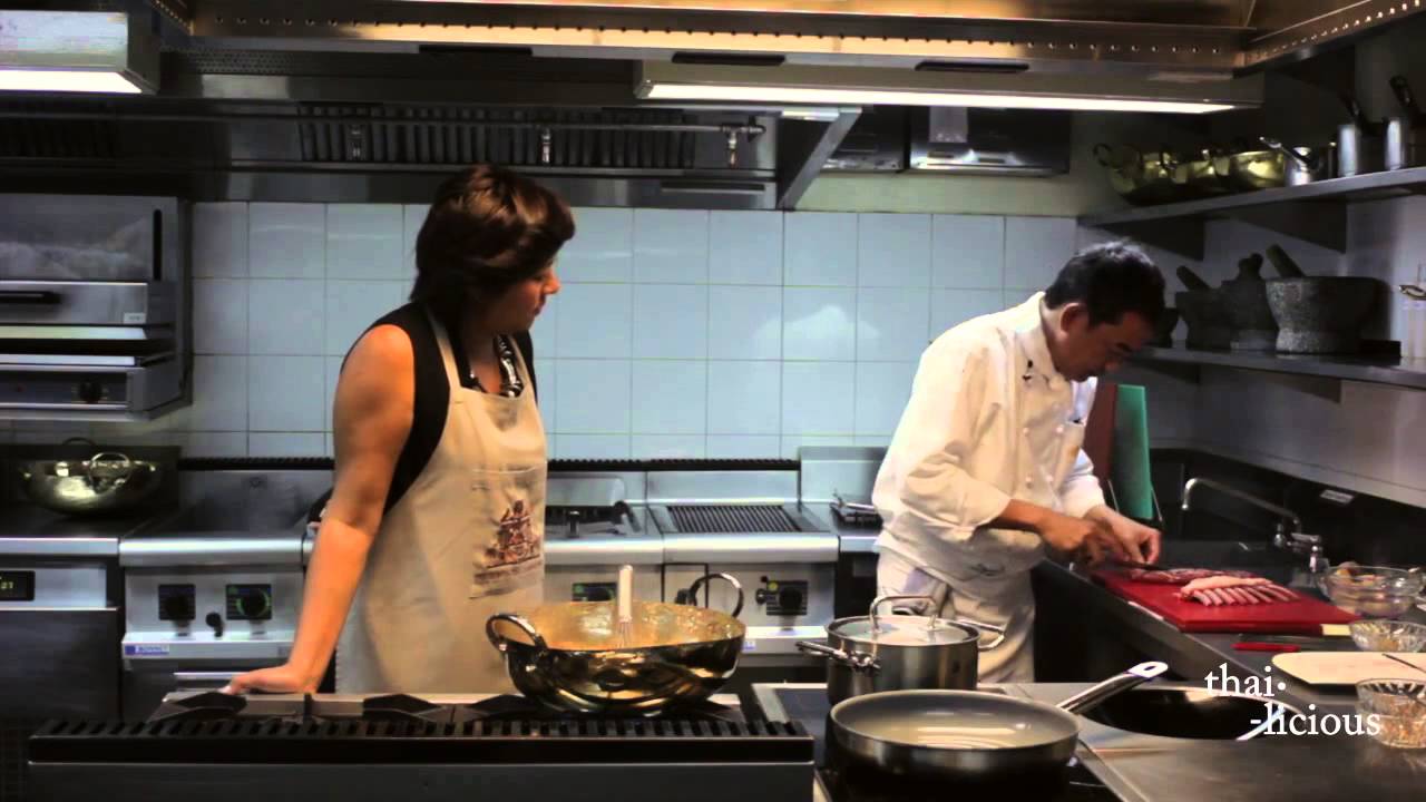 Thai-Licious Season 02: Massaman Curry with Lamb.
