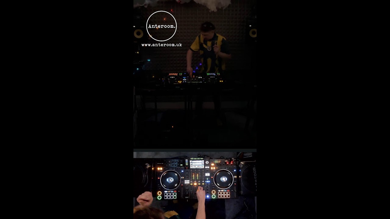 Mix Session: JK, ELLZ (UK), OFF THE SYSTEM