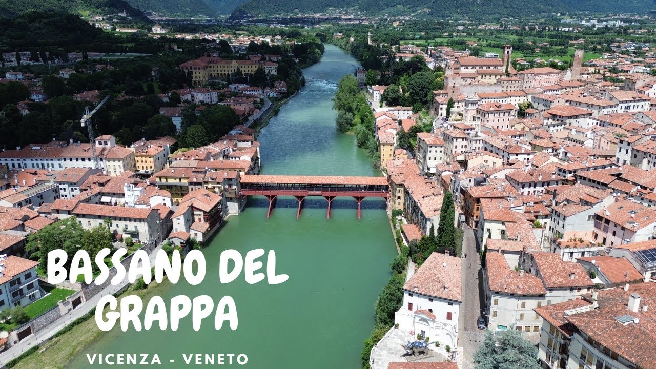 BASSANO DEL GRAPPA E IL SUO STORICO PONTE VECCHIO - VENETO