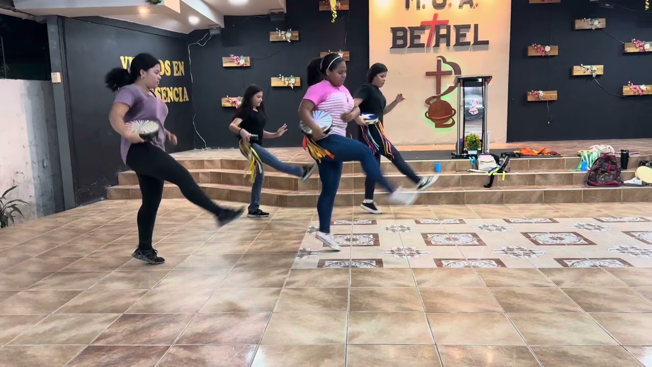 Melodía de unción/ La voz de mi amado - Danza Pandero