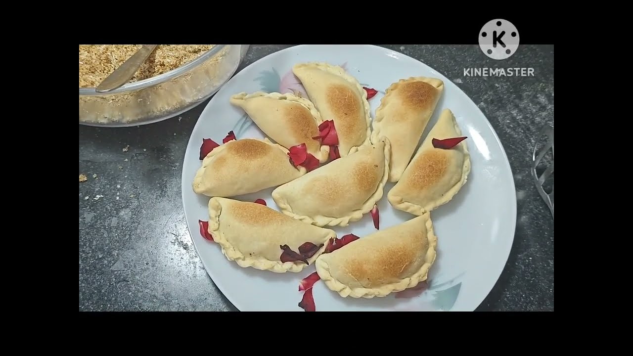 Bina Fraye Tray Kare Gujhiya Recipe.#cooking #krispy#recipe#jandar .Tasty.