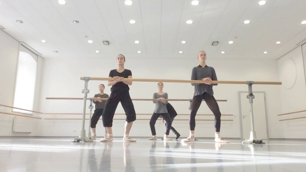 4Pointe Barre Exercise Series 1 Part 2: On Two Feet