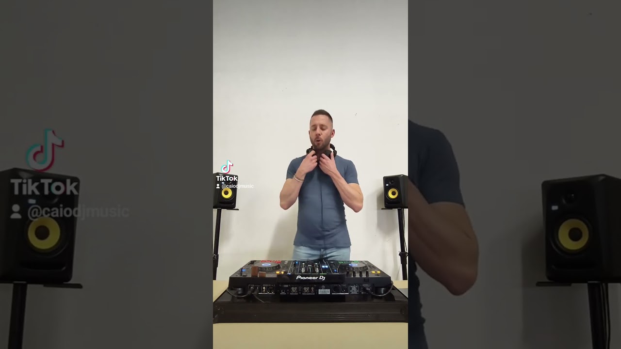 Training at home!! #dj set