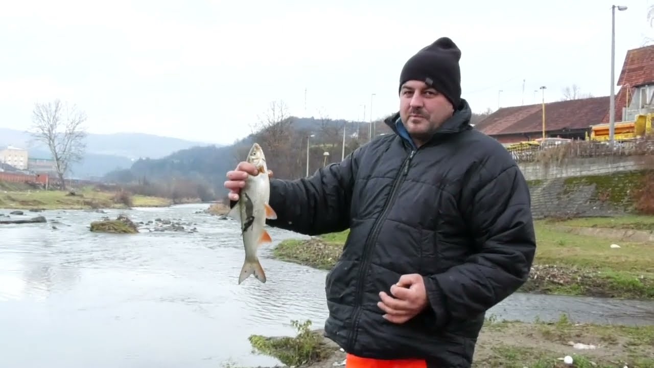 Zaljubljenici u ribolov i u hladnim danima pored Južne Morave 22 12 2022