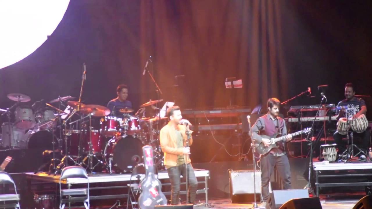 Sonu Nigam & Atif Aslam concert 2016 Sears Arena, Chicago, IL