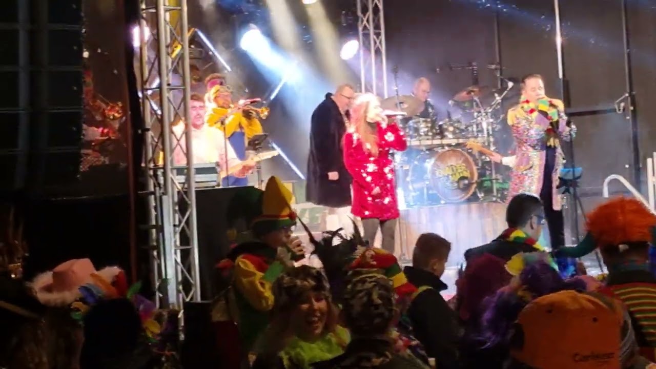 Dao van Spik en Span gespeeld door Knallermann op ut PlatsSpektakel