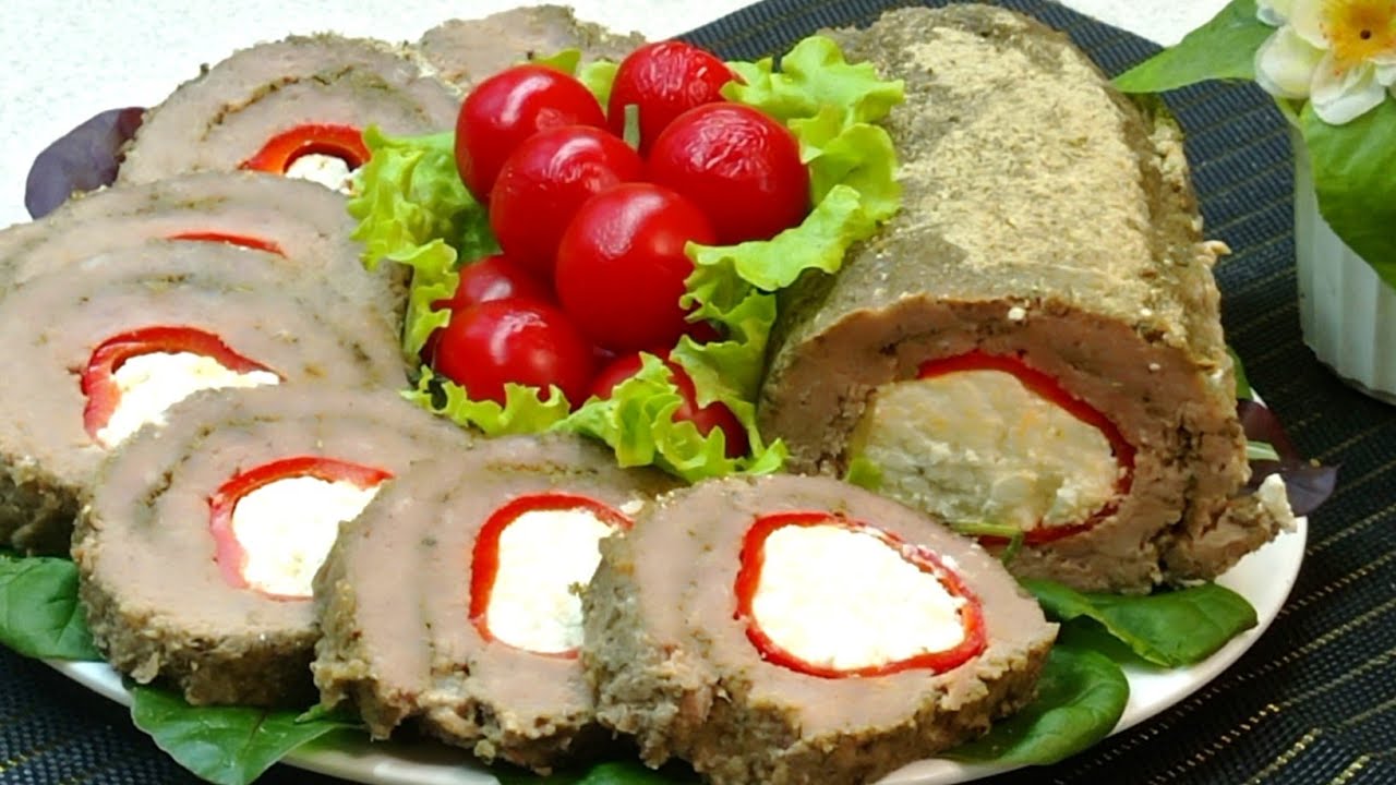 МЯСНОЙ РУЛЕТ с БРЫНЗОЙ в пряной панировке с прованскими травами.