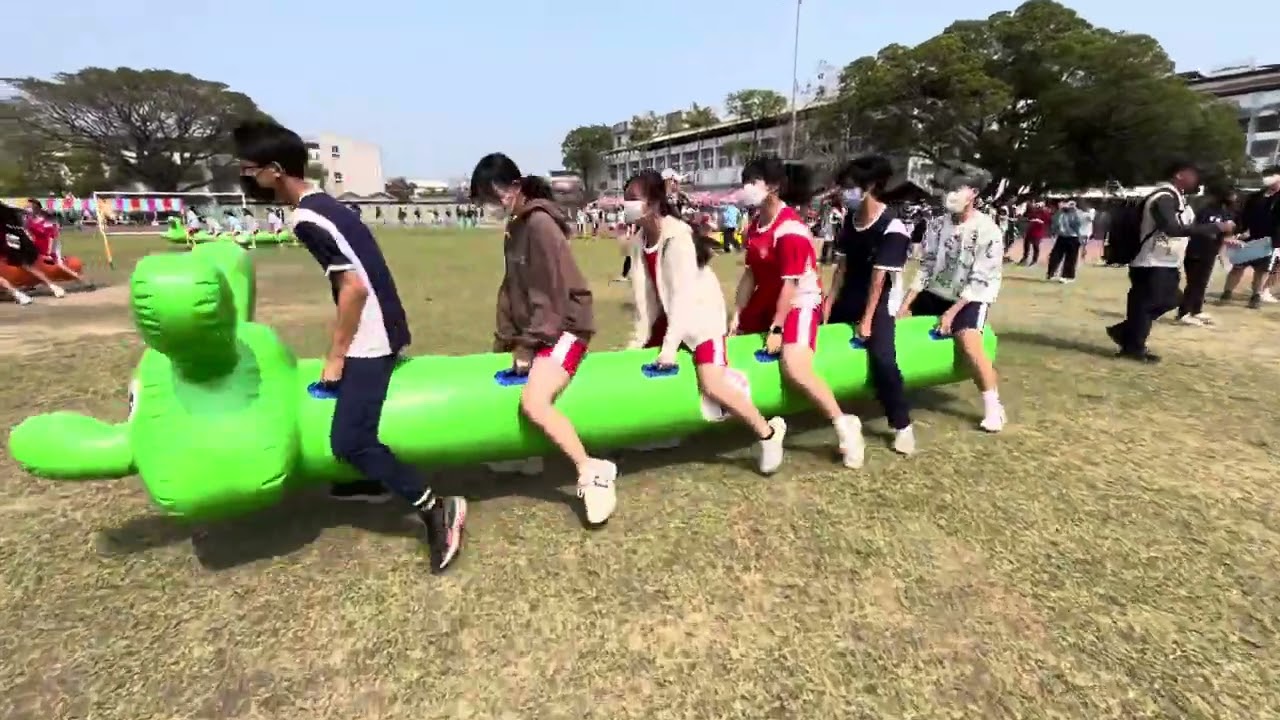 #校慶活動 規劃舉辦#陸上行舟 先要考慮安全設備與專業問題，路竹高中70週年校慶#趣味競賽 首次由#毛毛蟲商家 #熊麻吉活動團隊 完全主持及帶領服務