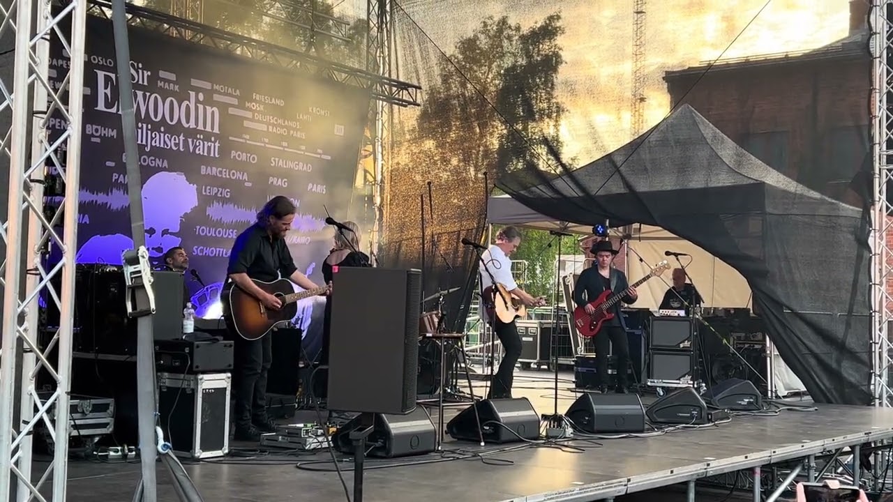 Sir Elwoodin hiljaiset värit - Hämärän taa (Logomon Terassikesä • Turku • 1.7.2023)