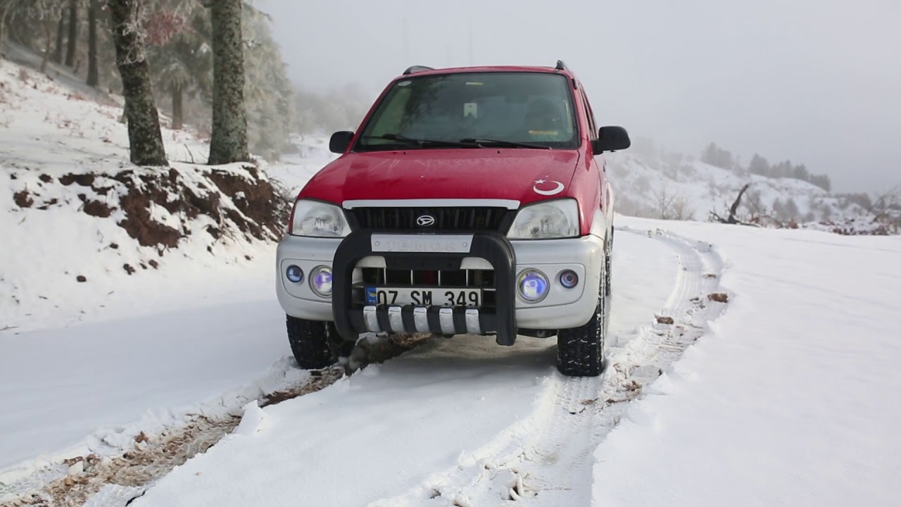 Daihatsu Terios SX ( Dağ Keçisi Karlı Yollarda )