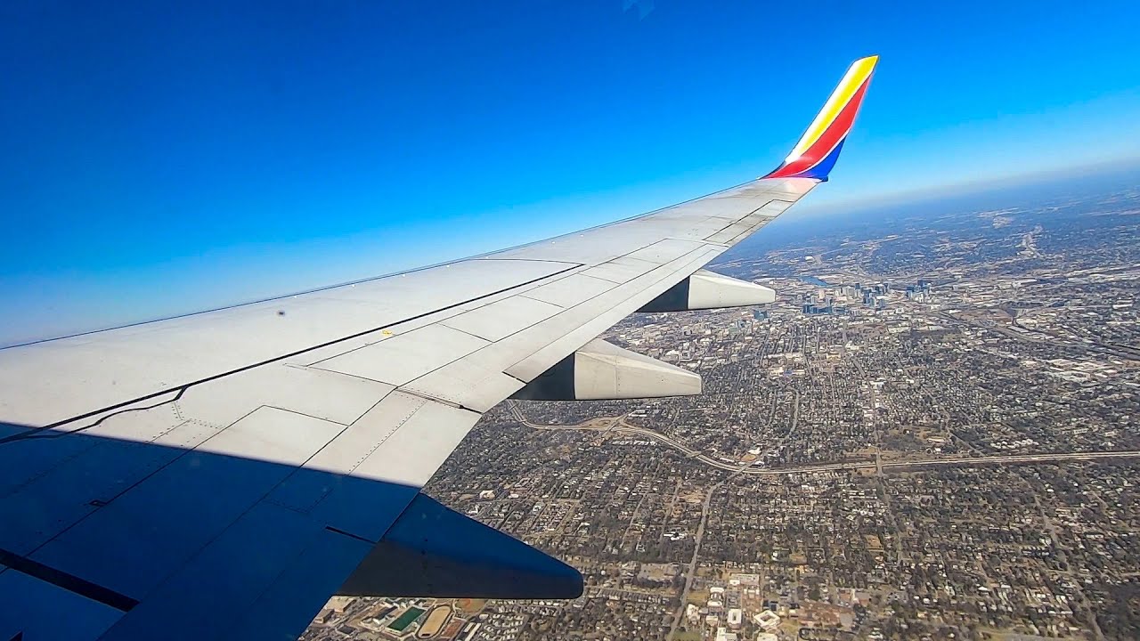 Beautiful, Sunny Takeoff from Nashville (BNA) - Southwest Airlines 737-700