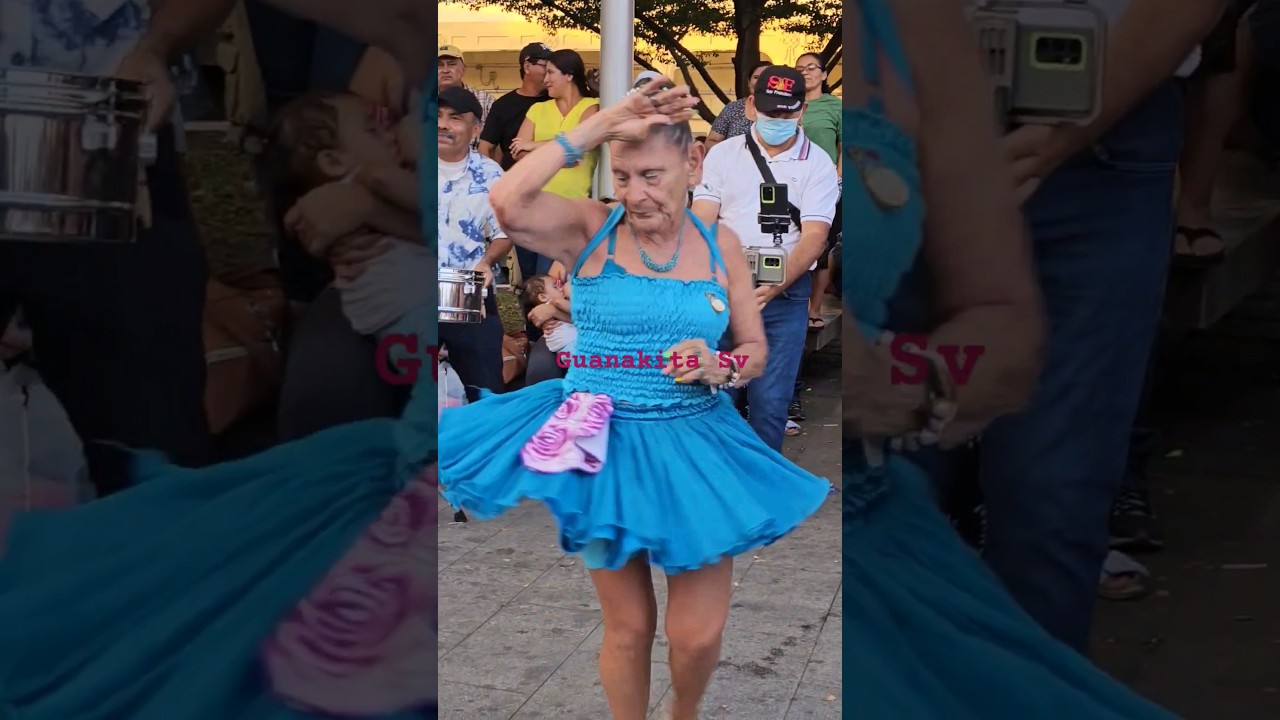 #yajaira Woo Dancing La Pollera Colorada 😱 #plazalibertad