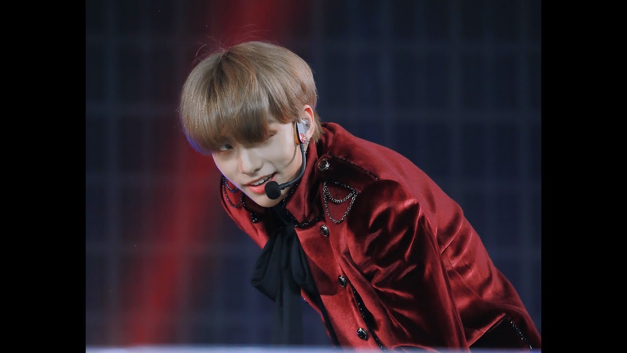 190106 Intro + I am YOU - Stray Kids Hyunjin focus
