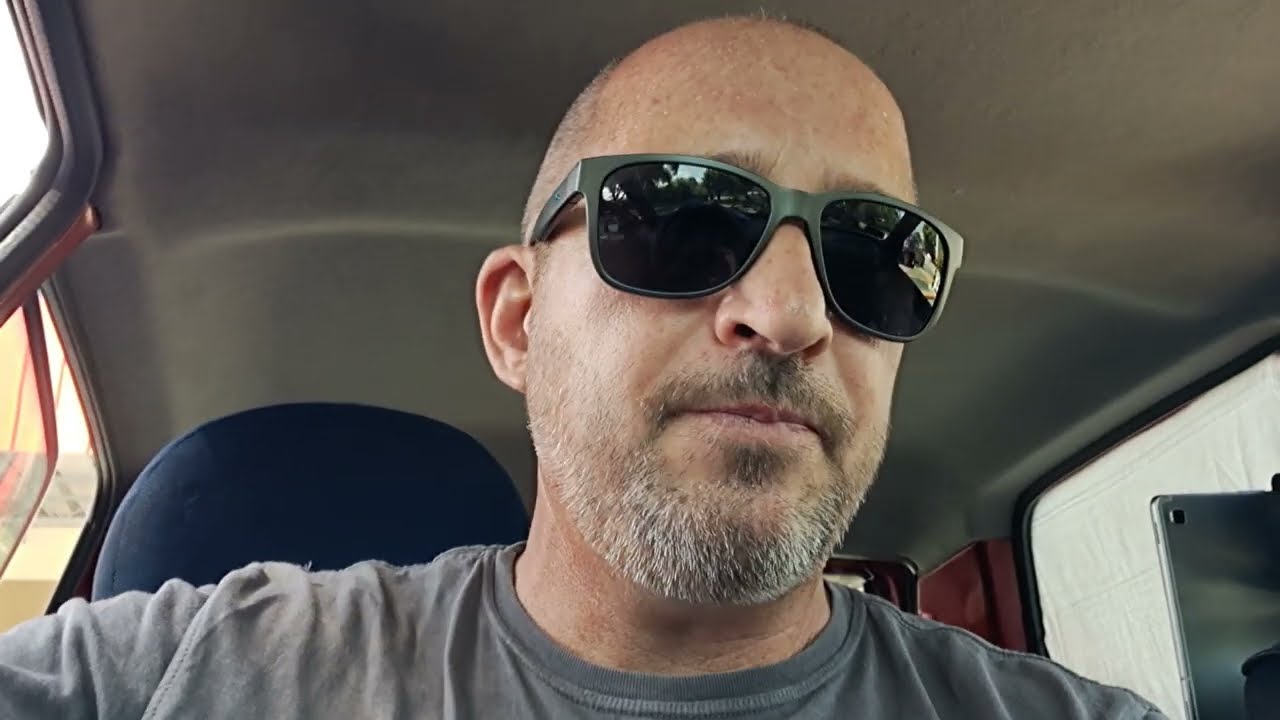 👉 POV: Você confiaria no Peugeot 106/2001 para viajar SP–MG 😬🚗💥