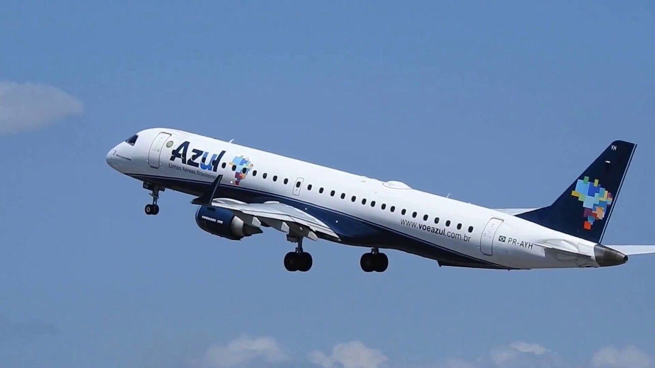 Decolagem do Embraer ERJ-195AR (ERJ-190-200 IGW) PR-AYH