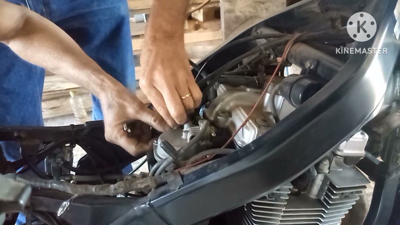 SUZUKI GS500e... REMOÇÃO DOS CARBURADORES