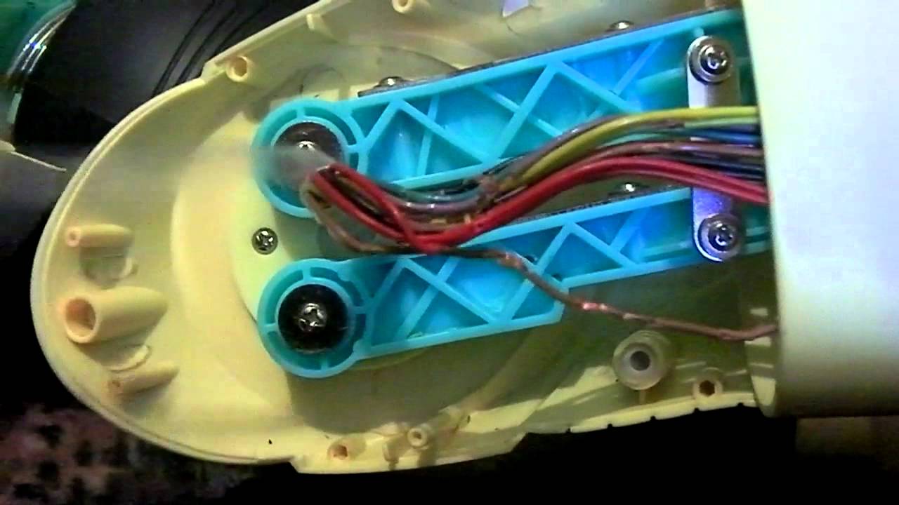 RoboSapien V2 by WowWee - Built to Last? I Think Not!