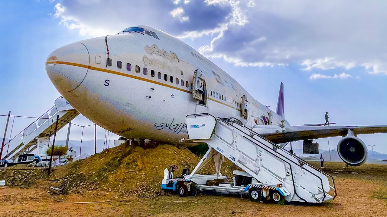 Retired SAUDIA 747-300 | طائرة الخطوط السعودية في أبها