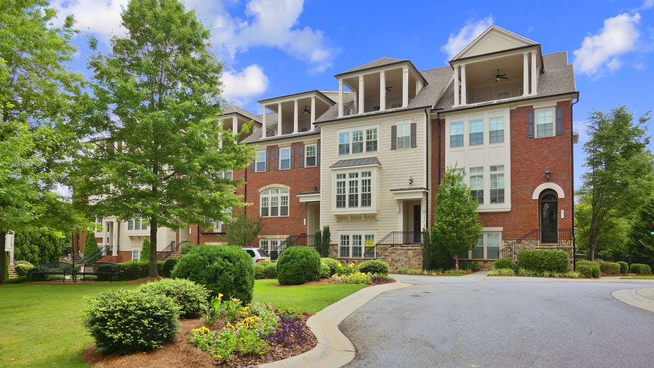FOR SALE 4 BDRM, 4.5 BATH TOWNHOME WITH ELEVATOR NW OF ATLANTA (OFF MARKET)