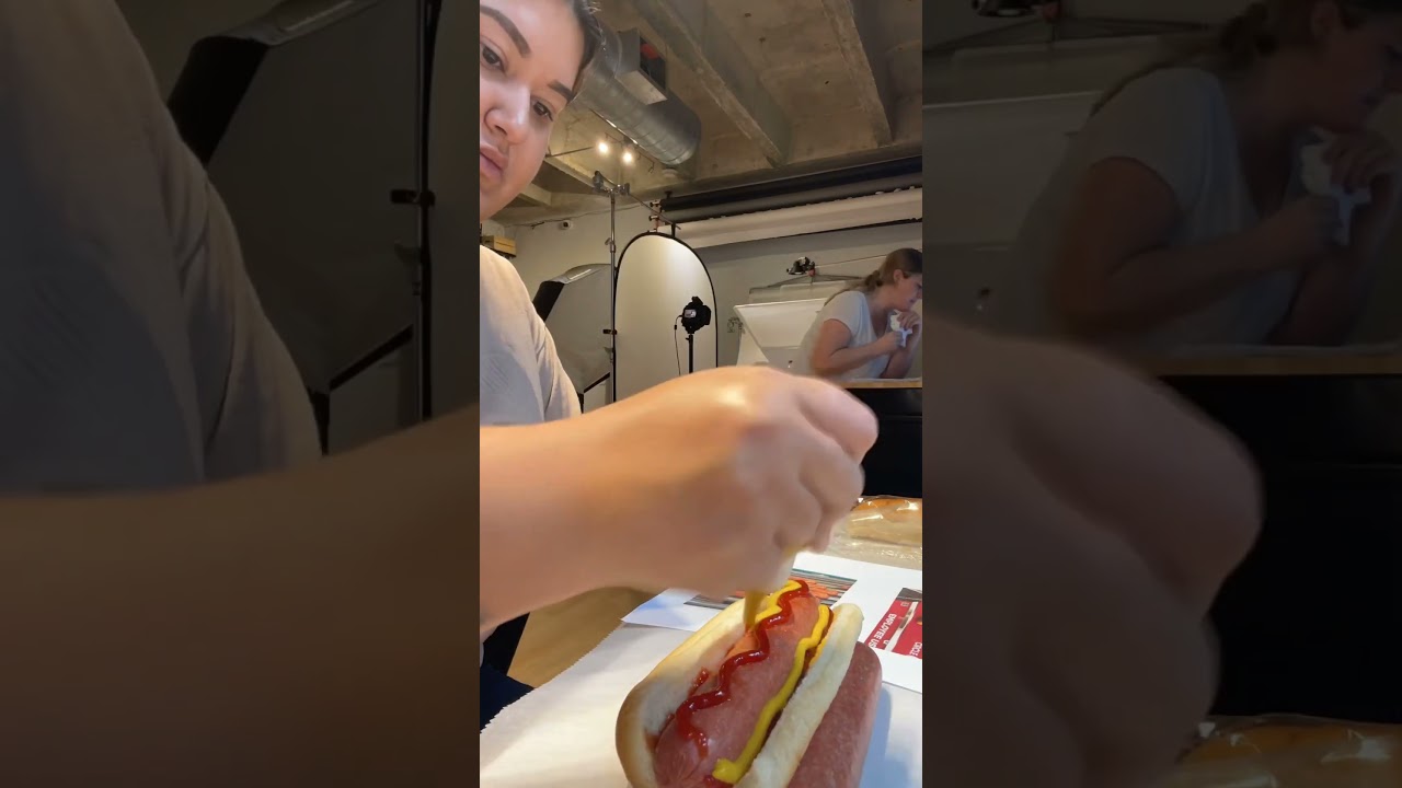 How many squiggles does it take? food styling a 🌭 #foodstyling #foodstylist