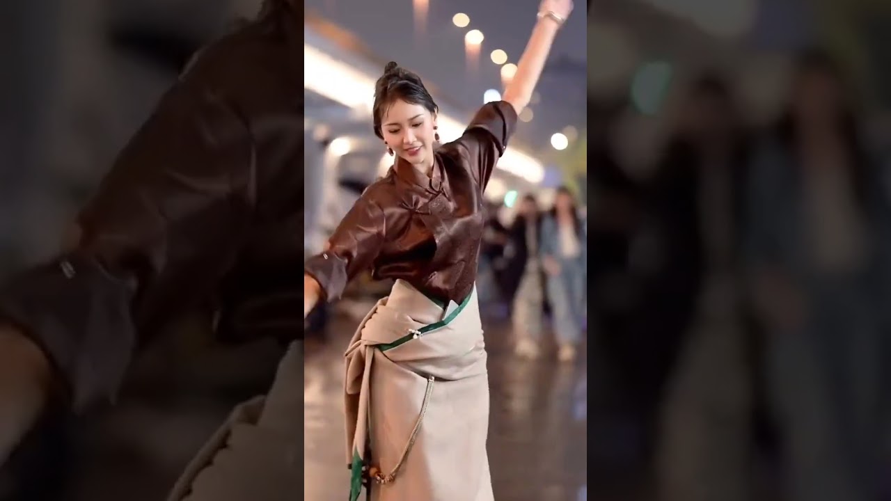 Under the Golden Hour Sky: Spontaneous Tibetan Guozhuang Dance in a Mountain Village &mdash; Laughter, Fir