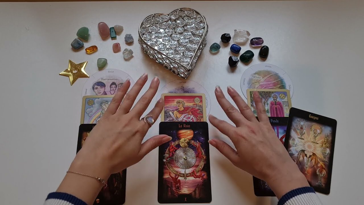 Šta misli o nama? Šta misli o našem odnosu? 💞 Tarot čitanje 🔮