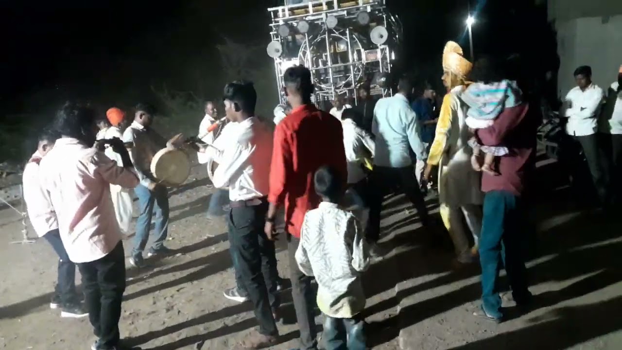 सुरवातीला वाजवली जाणारी घाई घजी घाई, नवेगाव येथे जोरदार वादन हळद प्रोग्राम holar vajantri nandane