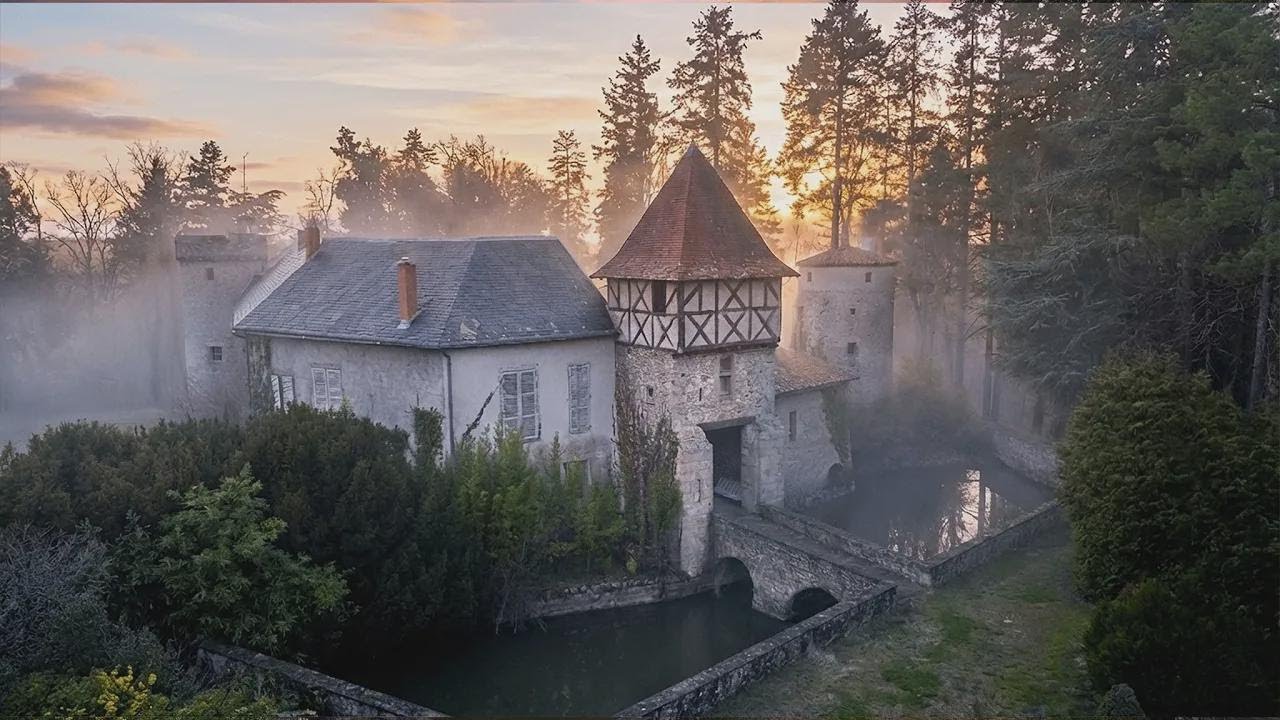 Echtes Hogwarts-Schloss im Wald entdeckt – Schau, was noch alles drin ist!