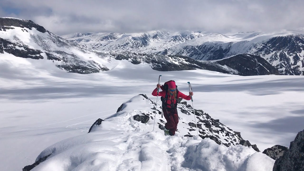 Topptur på ski i Jotunheimen: Svellnosbreahesten 2181 moh.