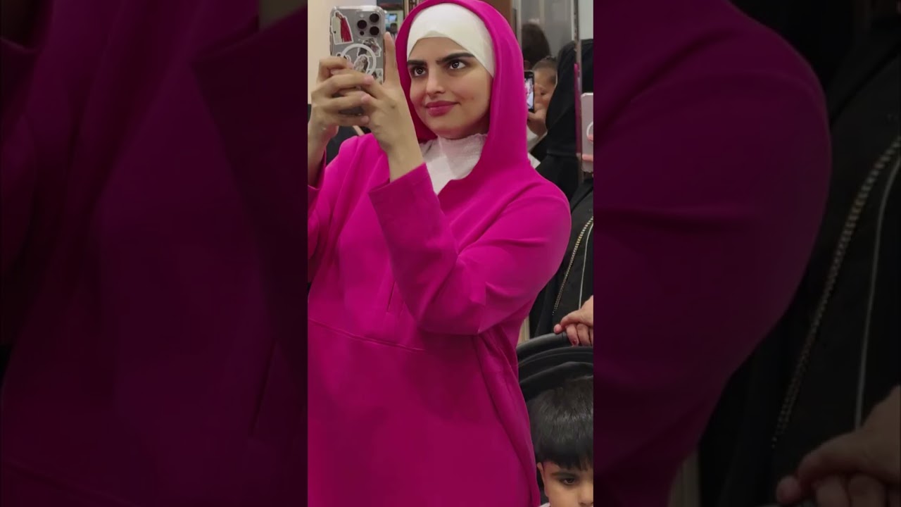 ساره الودعاني و نجلاء | وصلنا الفندق داخل المطار🥹🥹😍😍❤️❤️