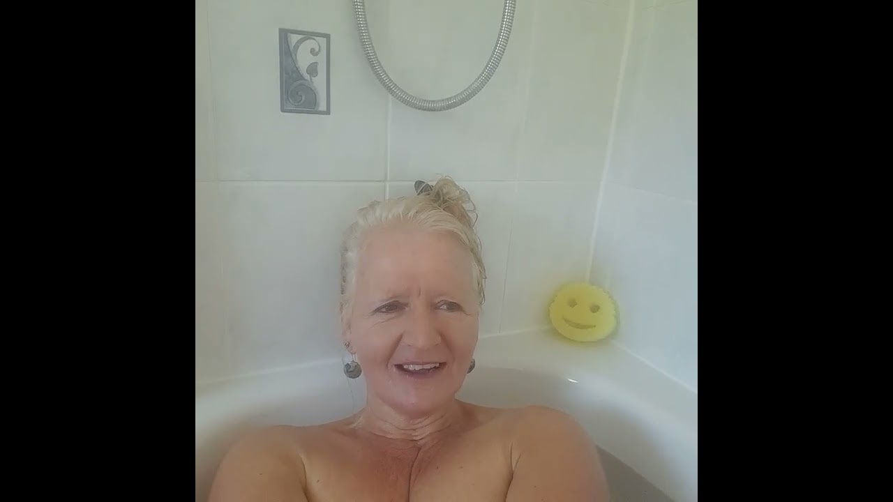 A wee chat..... 