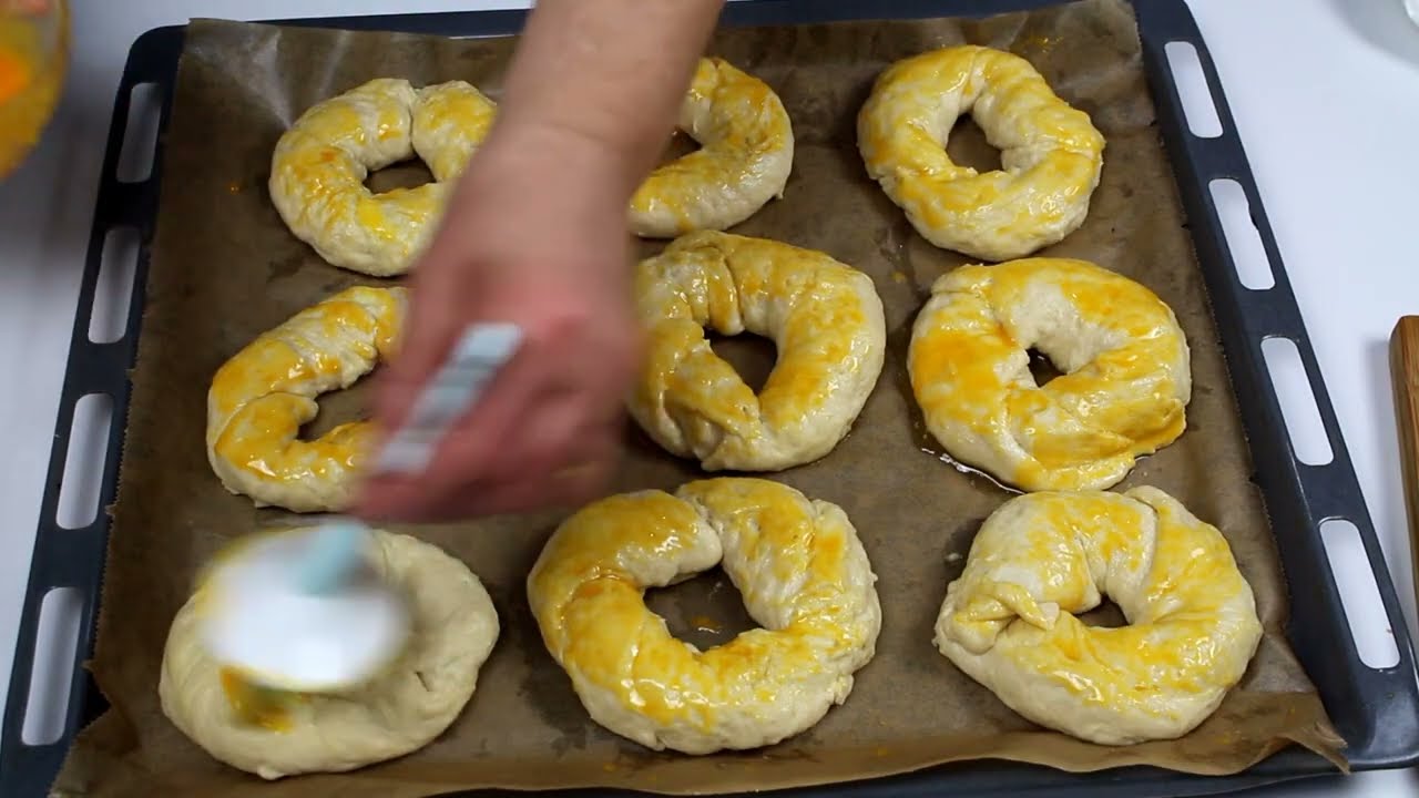 Was man aus einem Teig zaubern kann I Ich habe einen Grundteig vorbereitet und 2 Geb&auml;ck gebacken