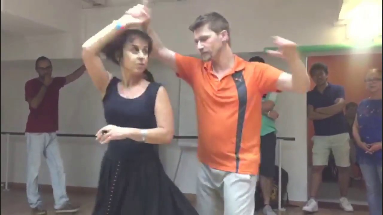 Salsa Cuban 
