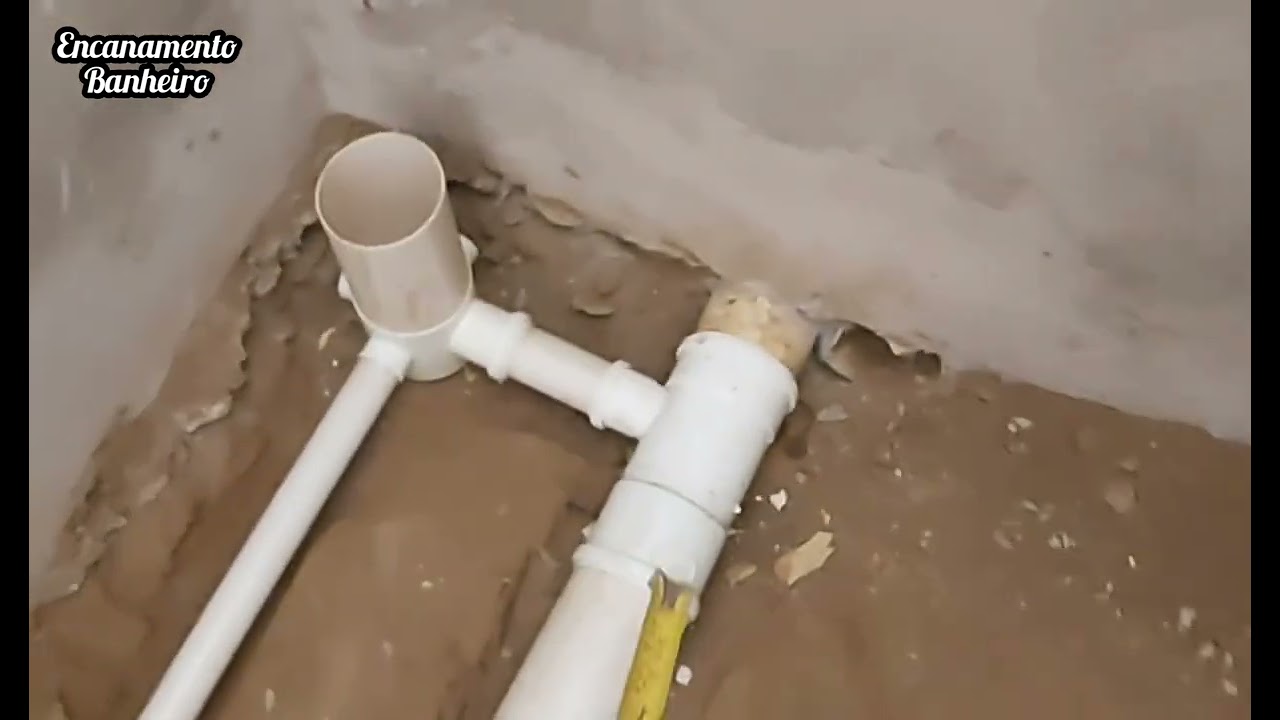 Iniciamos o contrapiso do banheiro,#construindo meu barraco do zero com pouco dinheiro.