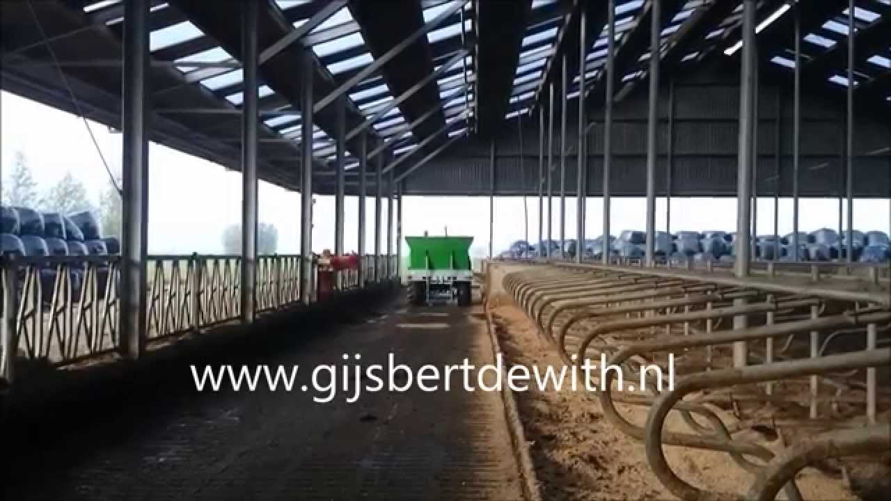 Instrooibak voor gescheiden mest.