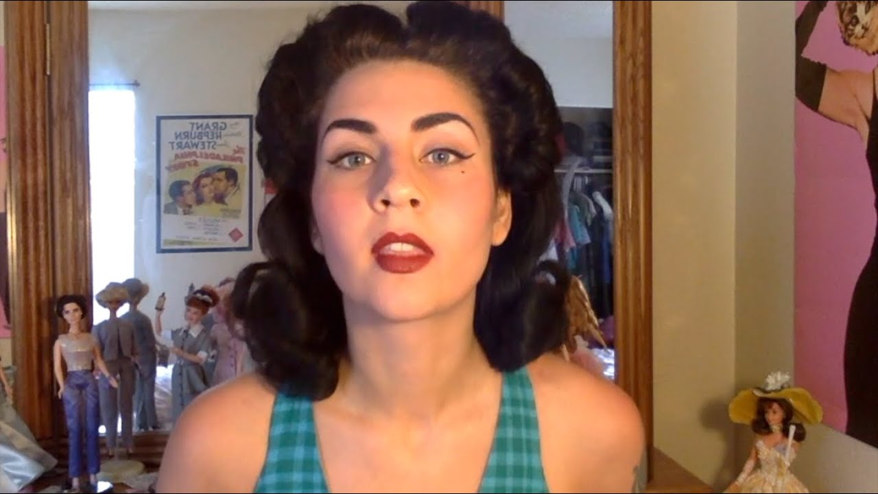 Quick and Easy 1940s Half Updo