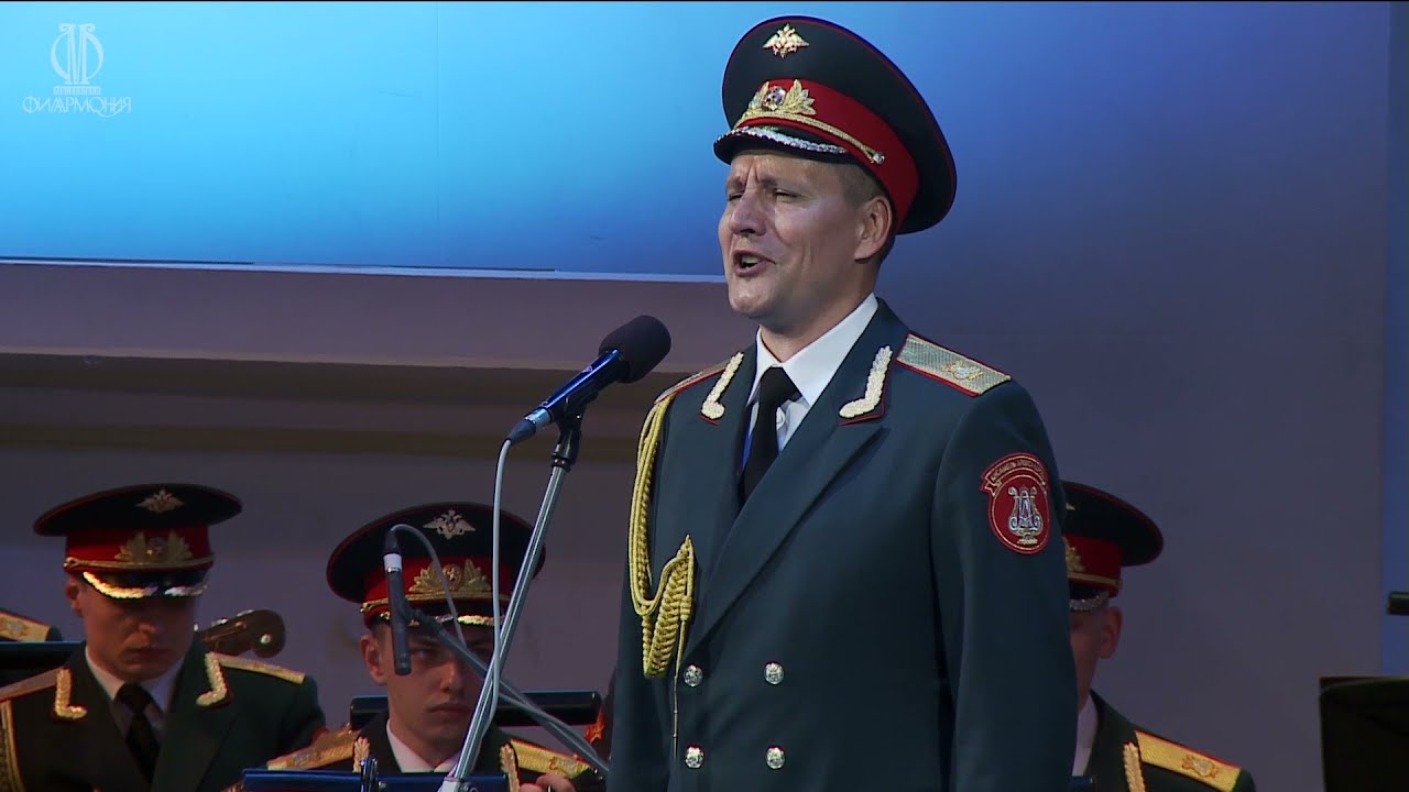 Песня о Днепре, солист – Николай Пронин